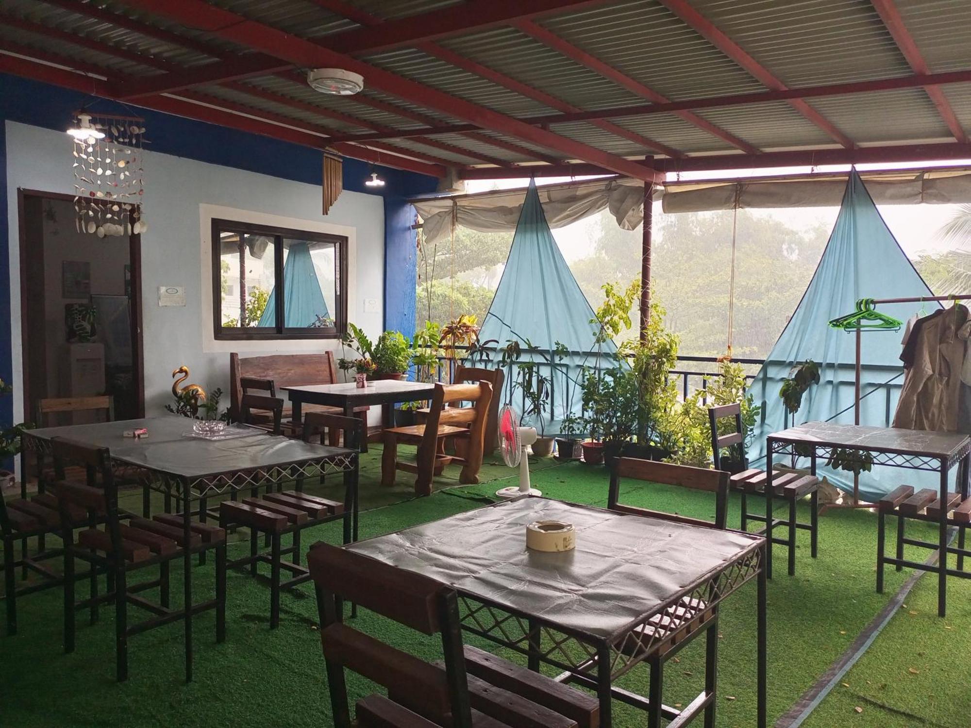 Marbeth Inn Coron Esterno foto
